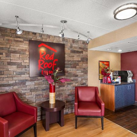 Red Roof Inn Енфийлд Екстериор снимка