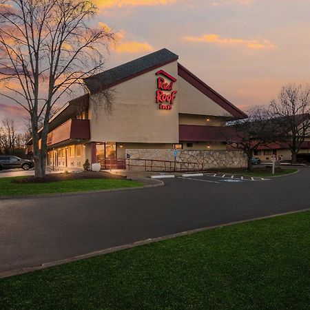 Red Roof Inn Енфийлд Екстериор снимка